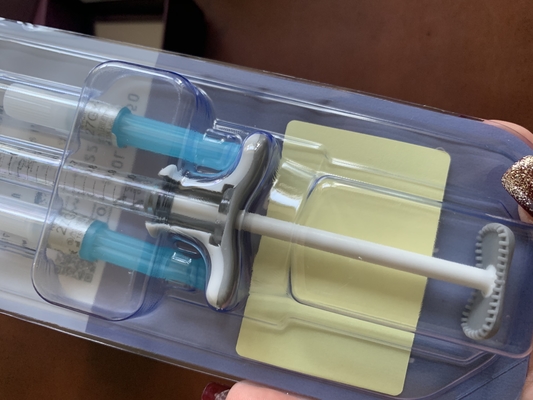 Lippen gestalten Juvederm-Hyaluronsäure-Hautfüller mit Lido Ultra4 2X1ml um
